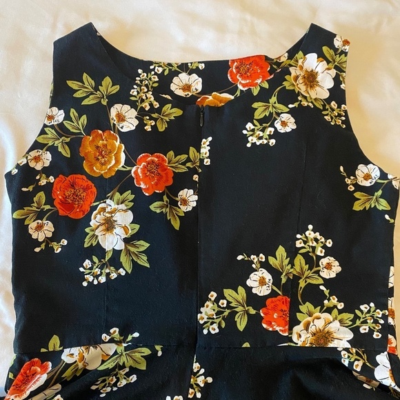 Chicanary-Black and Floral-Vintage Inspired Dress Fit and Flare Size Large - Picture 7 of 9